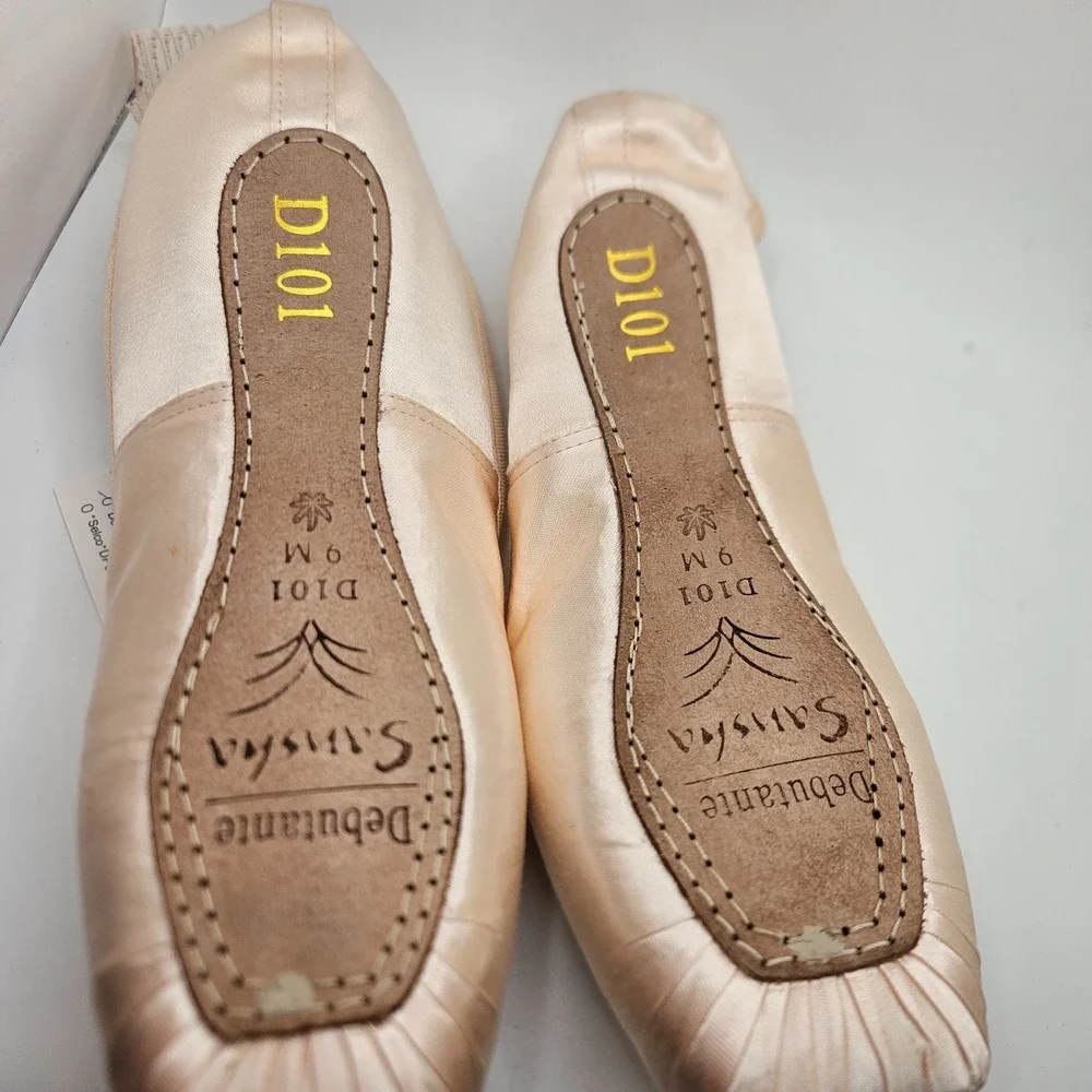 Sansha Debutante D101 Pointe Shoes 9M Peach Pink Ballet Dance NIB